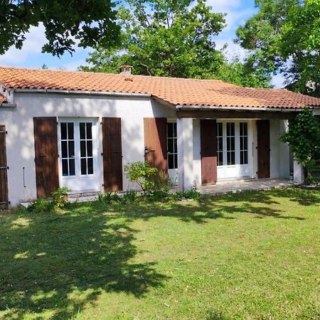 Maison A 8 Min A Pied De La Plage Avec Jardin Clos Et Ombrage Saint-Georges-d’Oléron Kültér fotó